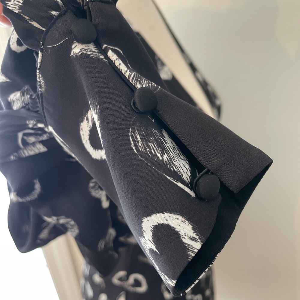 Alice + Olivia Elia Cutout Heart Mini Dress with Choker - Picture 12 of 16